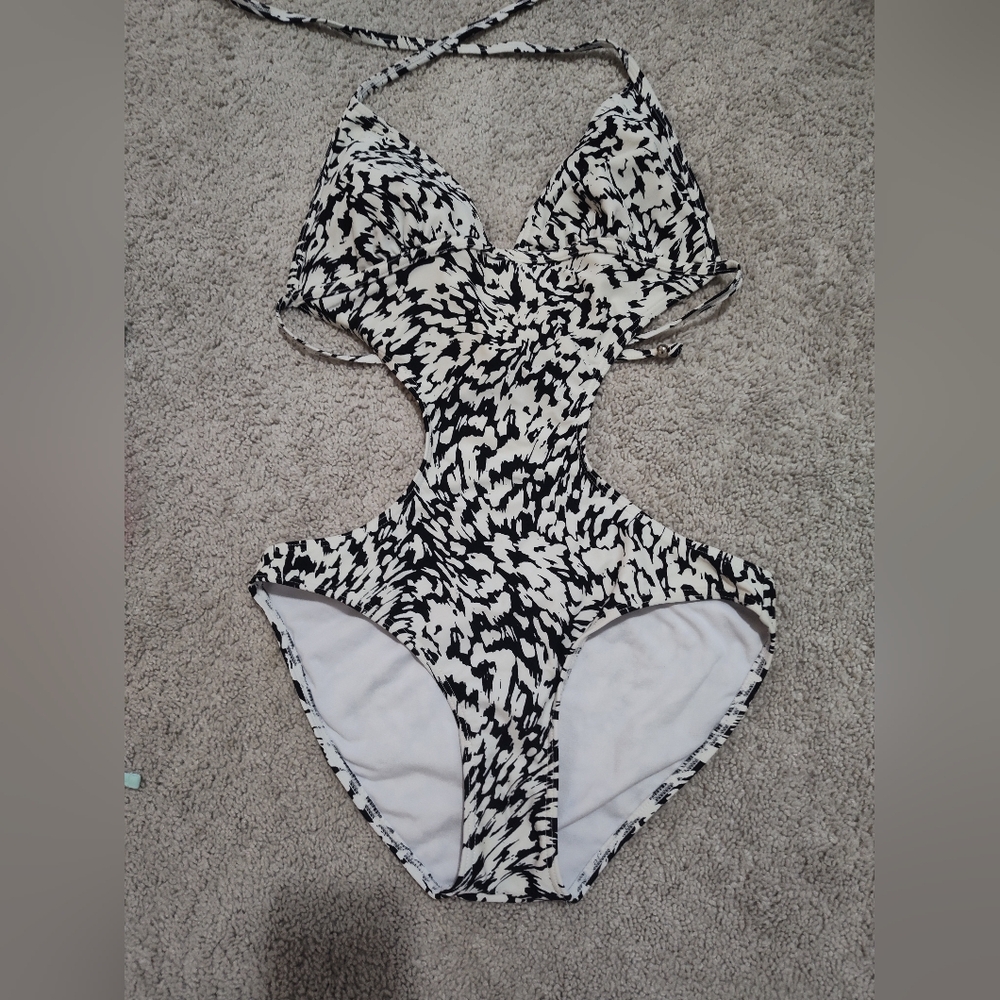 Black and White Patterned Swimsuit